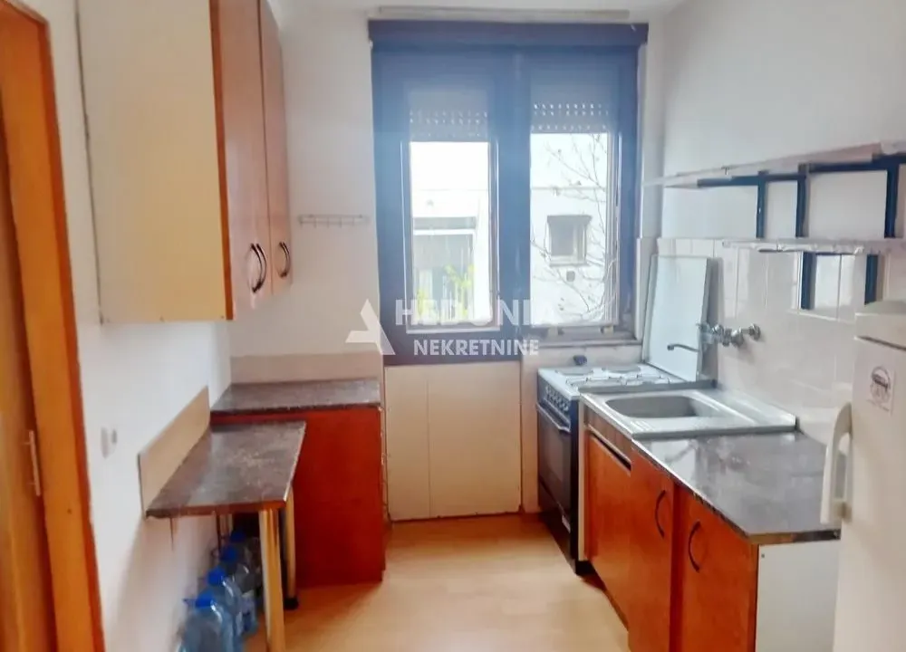 Prodaja, dvosoban stan, 51m², Zemun Sve Podlokacije, Beograd