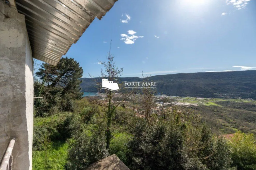 Prodaja, kuća, 188m², Sušćepan, Herceg Novi