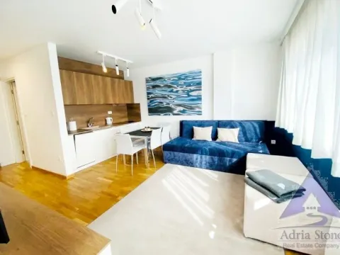 Sale, three bedroom apartment, 84m², Centar, Budva - image 2