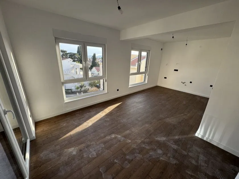 Prodaja, jednosoban stan, 44m², Donja Lastva, Tivat