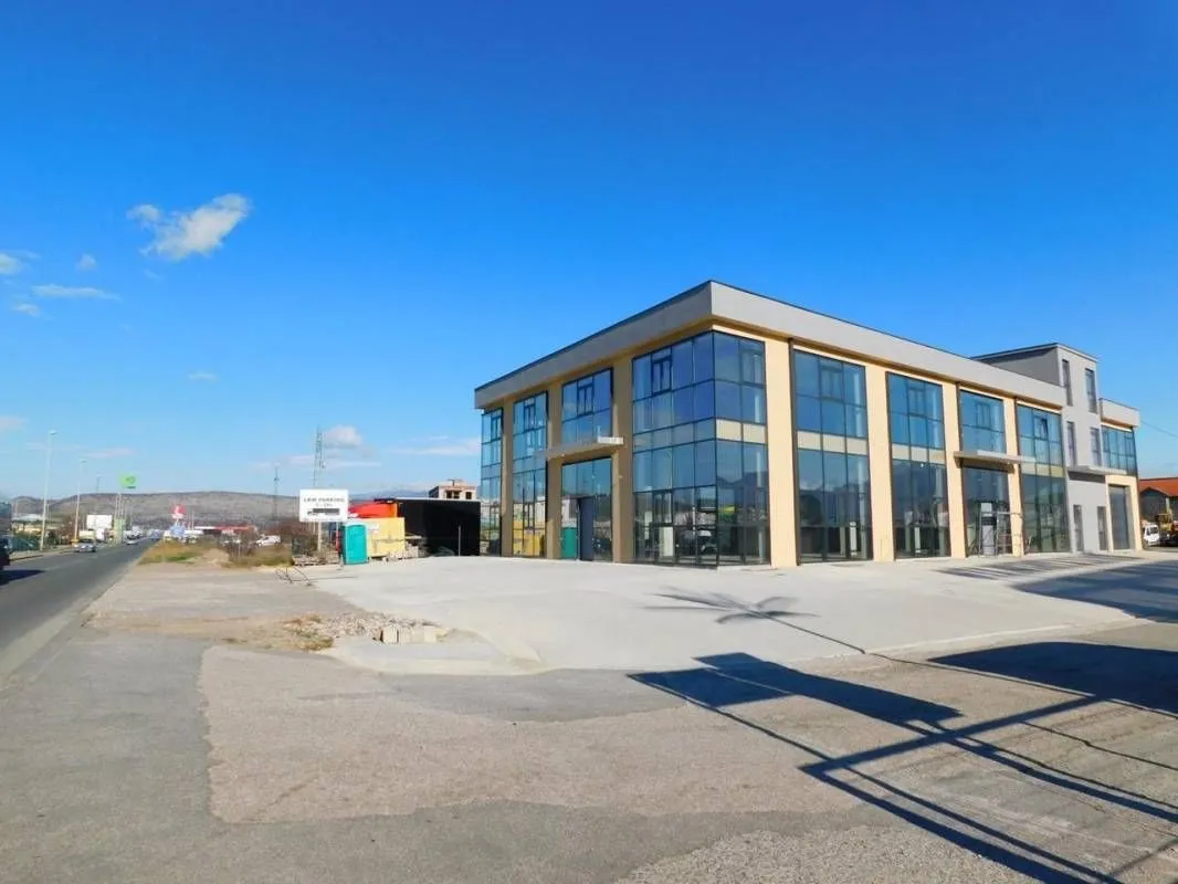 Rent, office space, 3000m², Zabjelo, Podgorica
