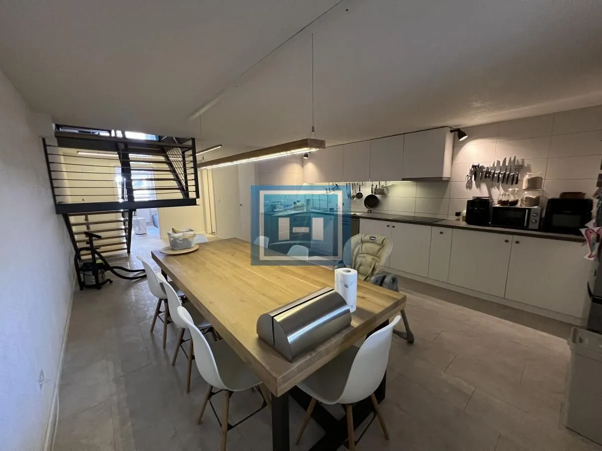 Prodaja, stan, 170m², Sarina Medja, Jagodina