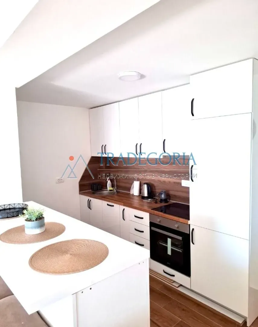 Prodaja, jednosoban stan, 54m², Dobra Voda, Bar