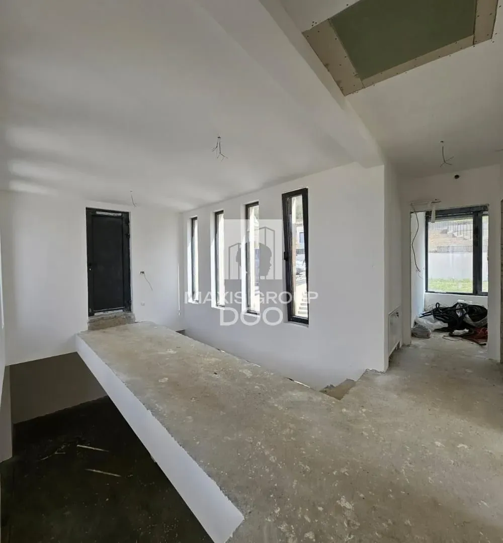 Prodaja, kuća, 272m², Kosmaj, Sopot