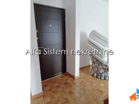 Izdavanje, trosoban stan, 81m², Vračar Sve Podlokacije, Beograd - image 19