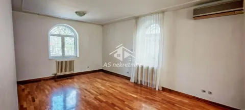 Rent, four bedroom apartment, 150m², Savski Venac, Beograd - image 4