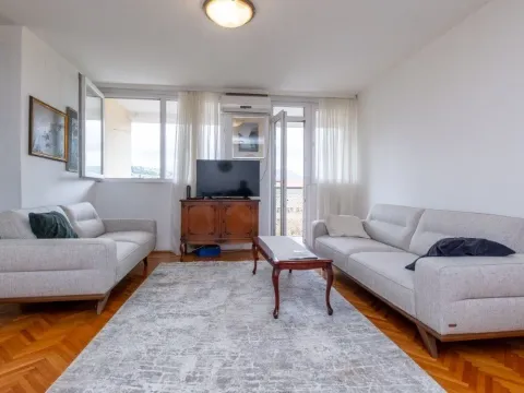Sale, two bedroom apartment, 75m², Preko Morače, Podgorica - image 2