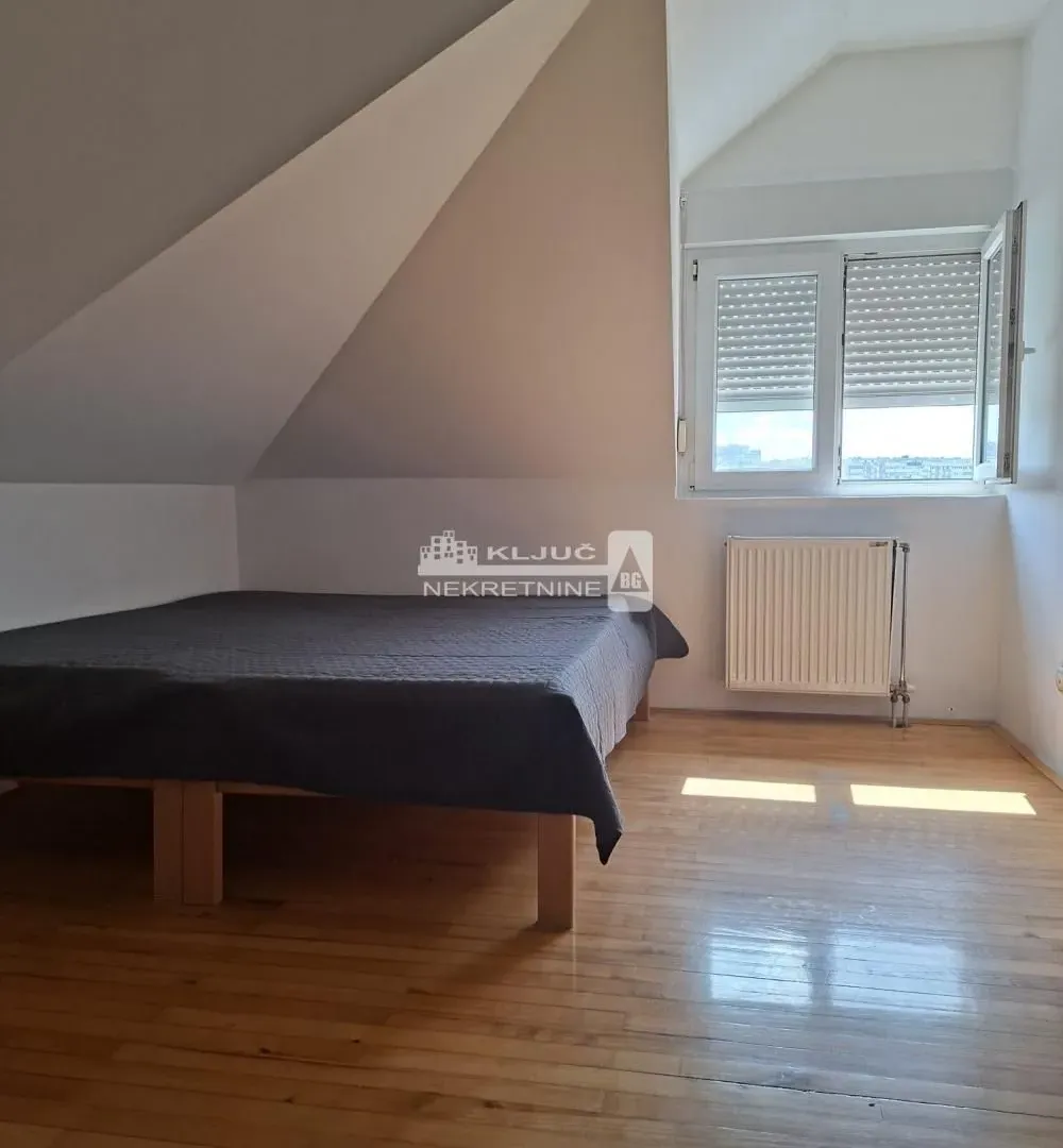 Sale, three bedroom apartment, 79m², Kanarevo Brdo, Beograd
