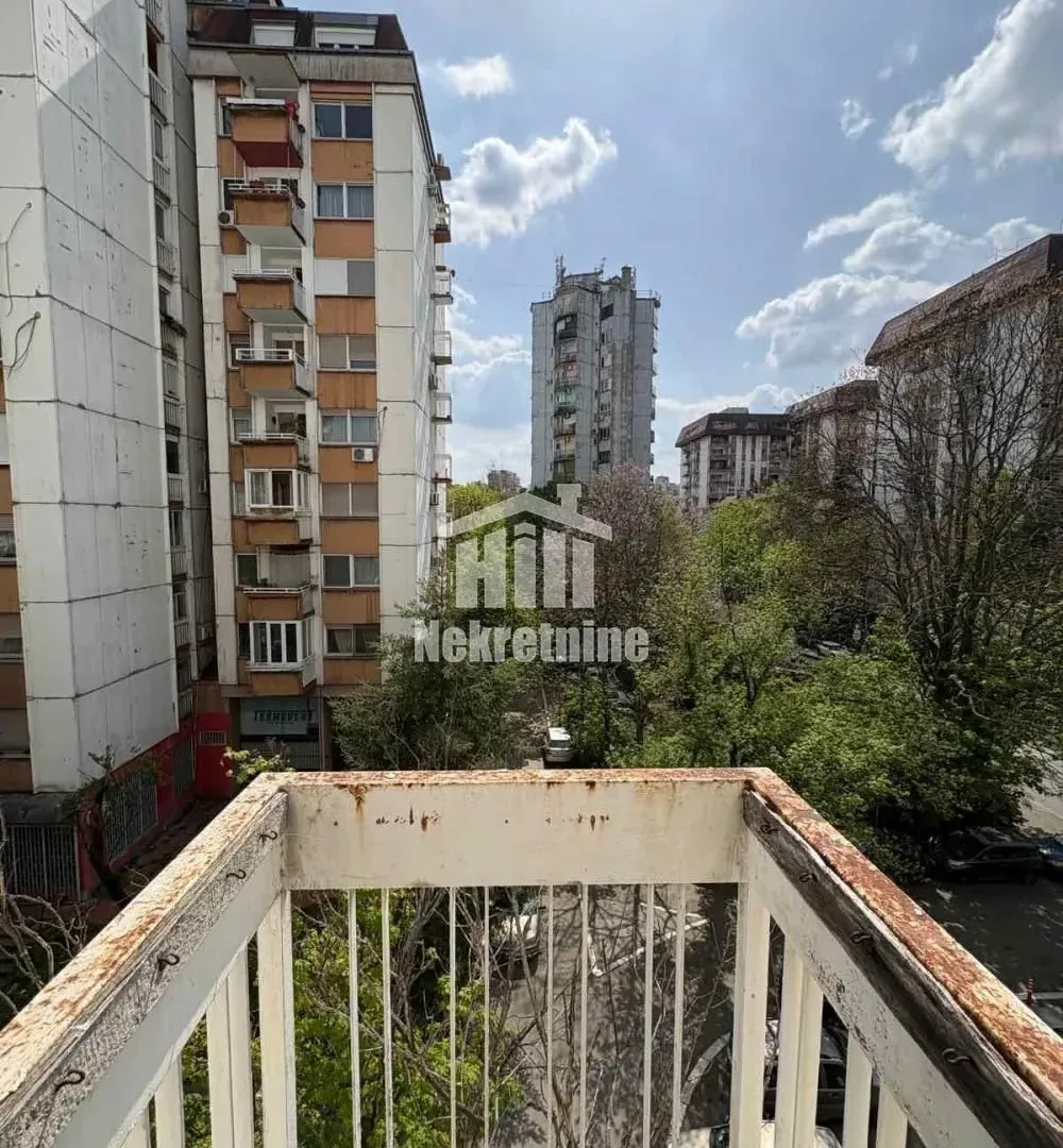 Prodaja, trosoban stan, 74m², Stari Grad, Beograd