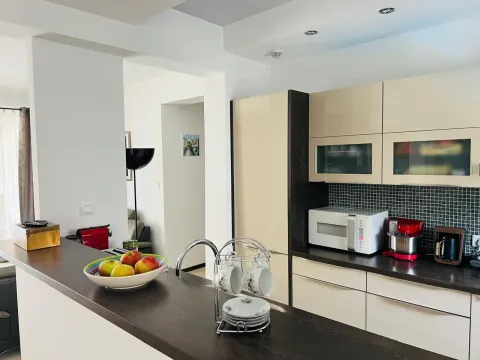 Sale, three bedroom apartment, 136m², Bečići, Budva - image 7