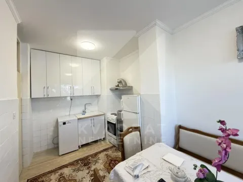 Rent, two bedroom apartment, 77m², Tuški Put, Podgorica - image 4