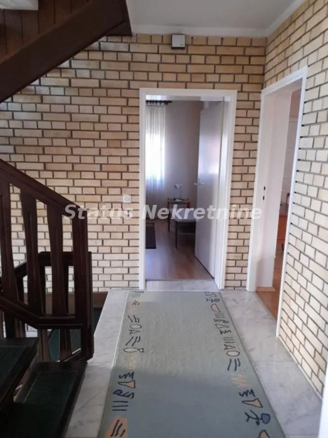 Prodaja, kuća, 360m², Sremska Kamenica, Petrovaradin