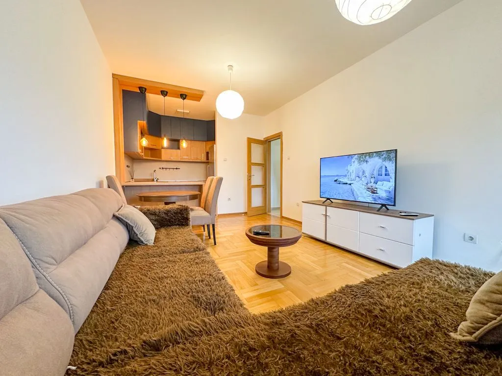 Rent, one bedroom apartment, 51m², Krivi Most, Podgorica