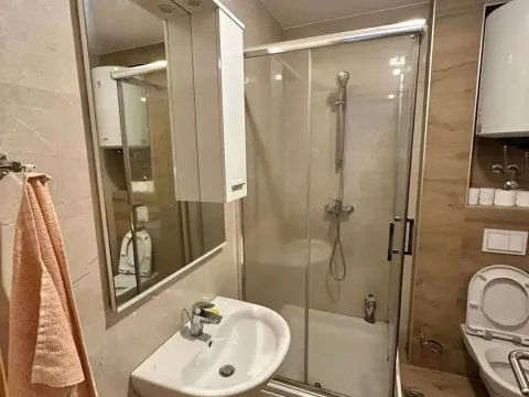Rent, one bedroom apartment, 50m², Blok 6, Podgorica - image 6