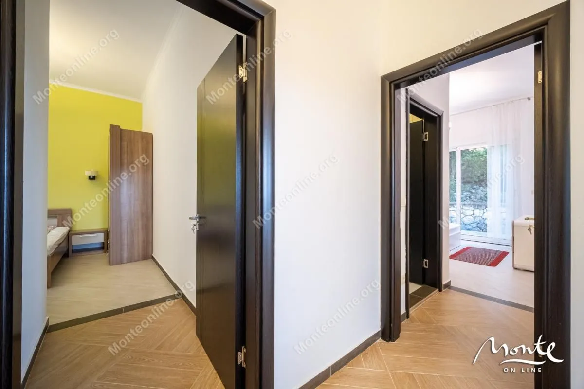 Sale, house, 103m², Risan, Kotor