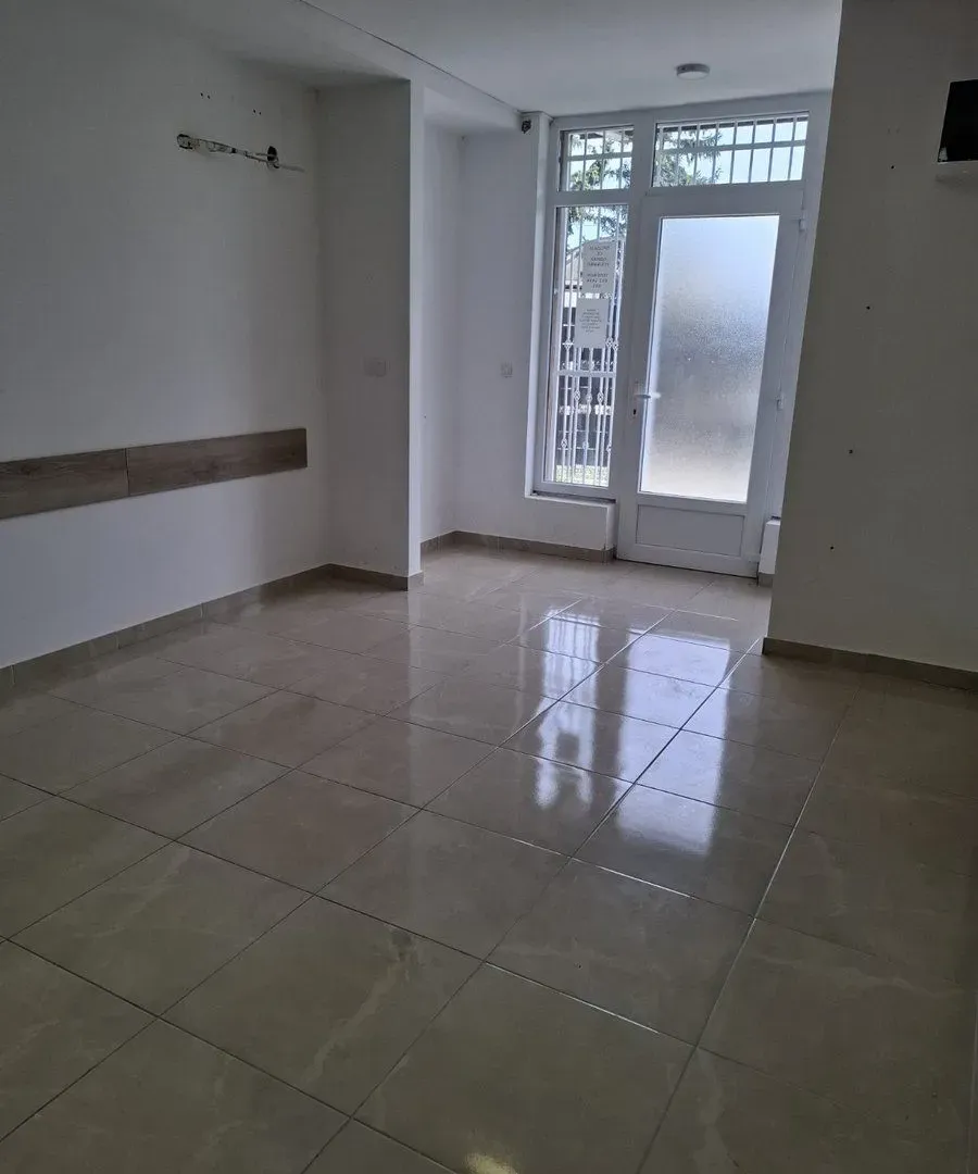 Sale, three bedroom apartment, 78m², Ruma, Srbija