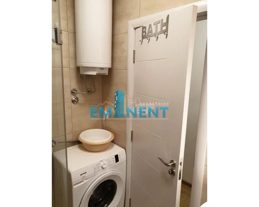Izdavanje, stan, 34m², Zemun Centar, Zemun Sve Podlokacije