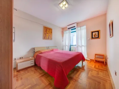 Prodaja, dvosoban stan, 84m², Centar, Podgorica - image 9