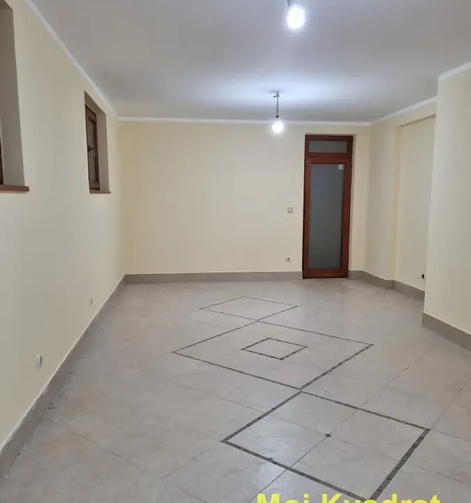 Prodaja, poslovni prostor, 72m², Lekino Brdo, Voždovac Sve Podlokacije