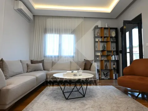 Rent, two bedroom apartment, 66m², Centar, Podgorica - image 2