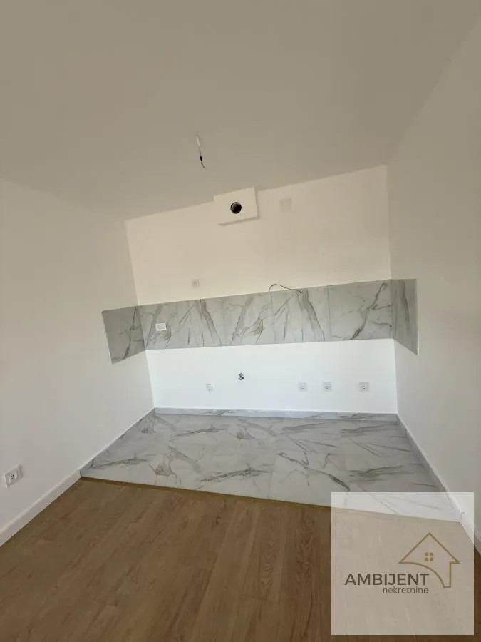Izdavanje, trosoban stan, 69m², Nova Pazova, Stara Pazova
