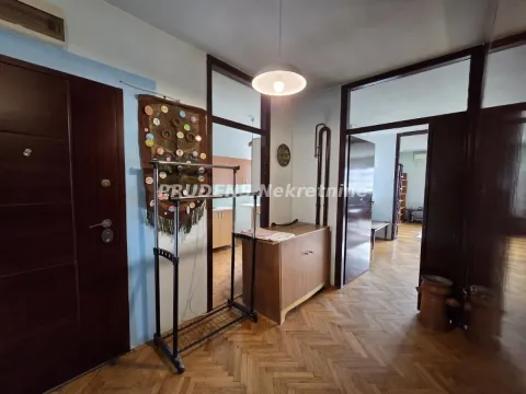 Sale, four bedroom apartment, 114m², Centar Sve Podlokacije, Beograd - image 12