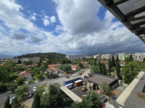 Prodaja, stan, 194m², Pobrežje, Podgorica - image 17