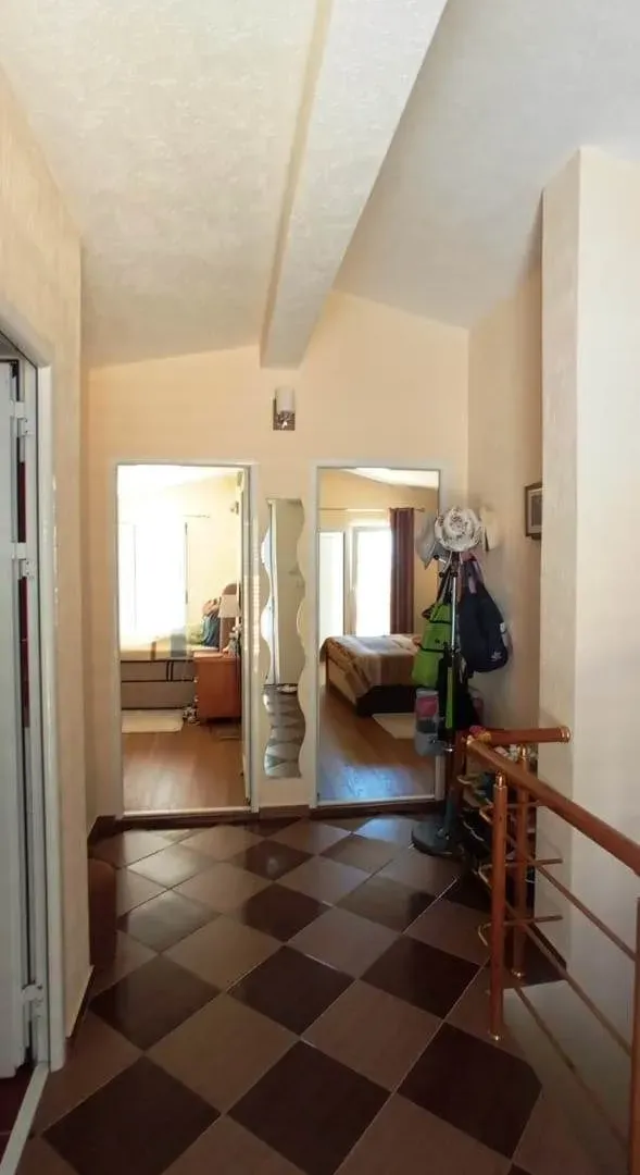 Rent, house, 165m², Sutomore, Bar
