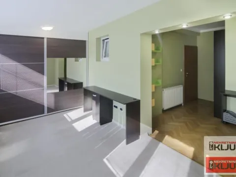 Sale, four bedroom apartment, 119m², Centar, Novi Sad - image 12