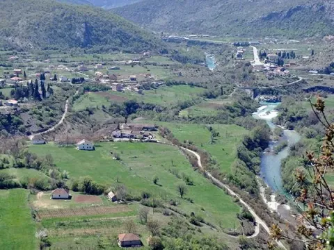 Prodaja, plac, 1000m², Podgorica, Crna Gora - image 1