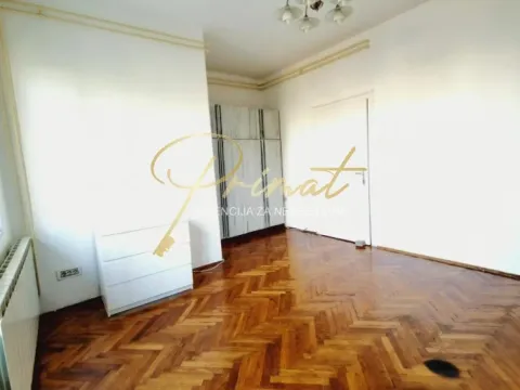 Prodaja, stan, 37m², Bajlonijeva Pijaca, Beograd - image 2