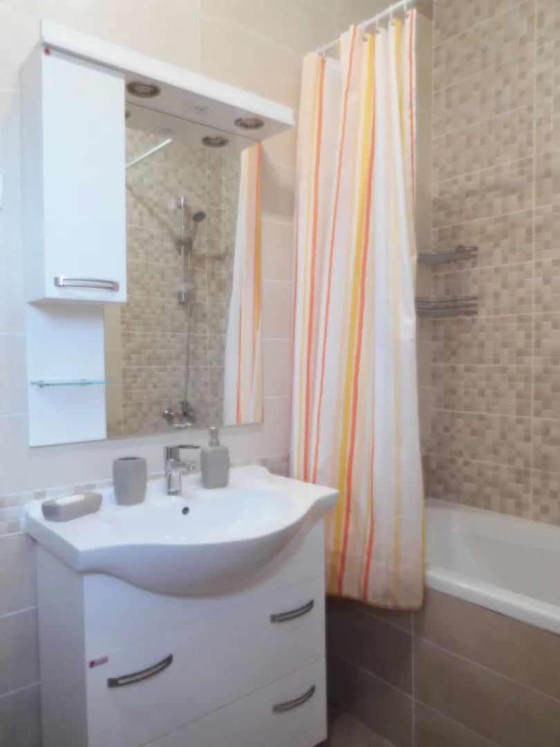 Prodaja, dvosoban stan, 77m², Gošići, Tivat