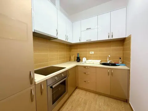 Sale, one bedroom apartment, 51m², Bečići, Budva - image 6