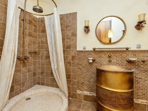 Sale, house, 354m², Kotor, Crna Gora - image 19