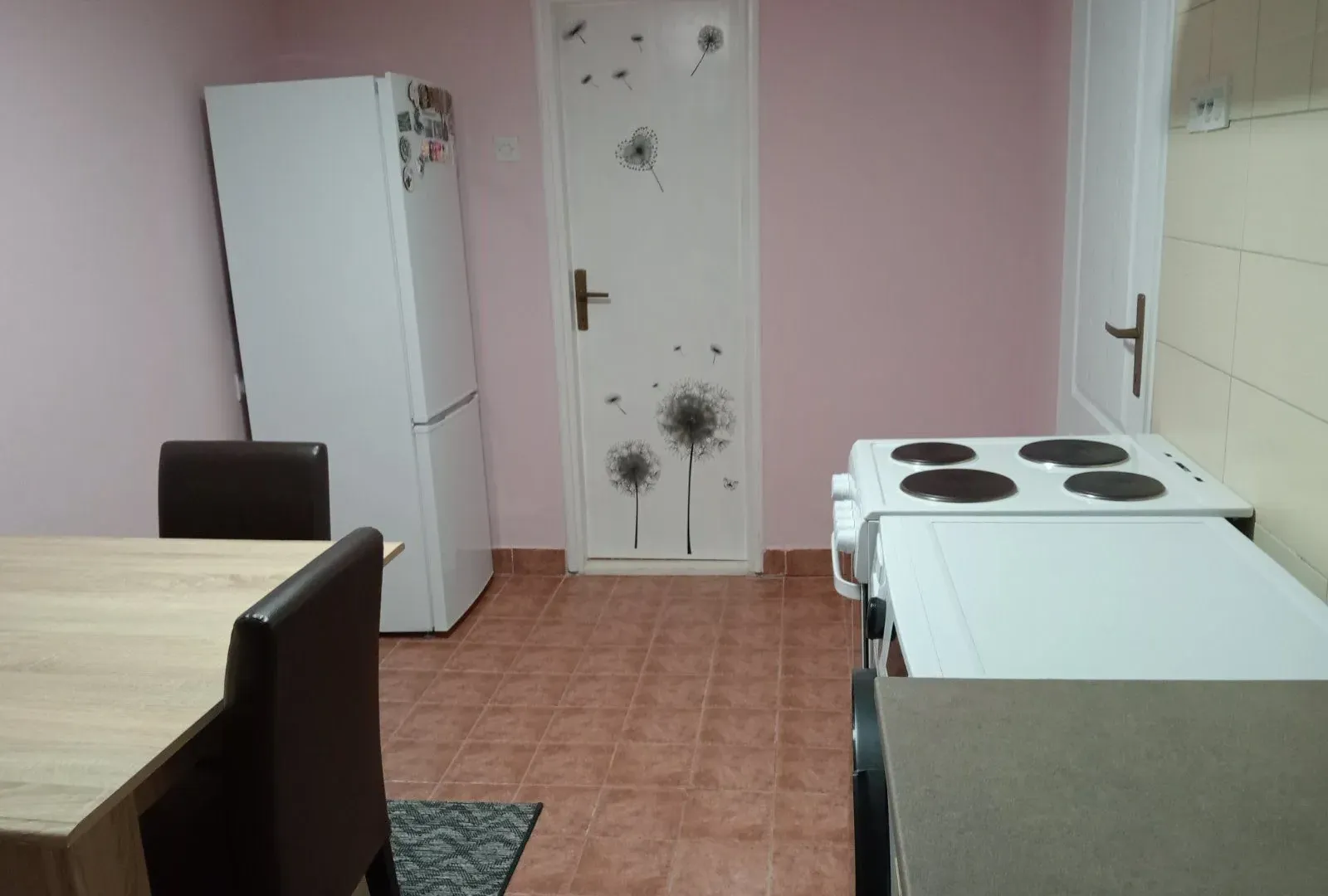 Izdavanje, dvosoban stan, 36m², Sajmište, Novi Sad