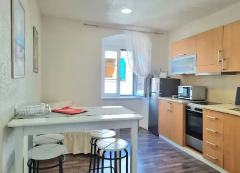 Prodaja, jednosoban stan, 42m², Stari Grad Kotor, Kotor - image 5
