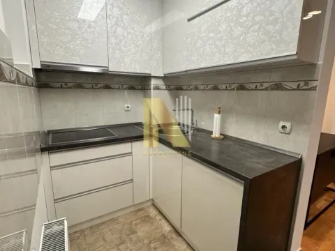 Izdavanje, trosoban stan, 74m², Sajmište, Novi Sad - image 4