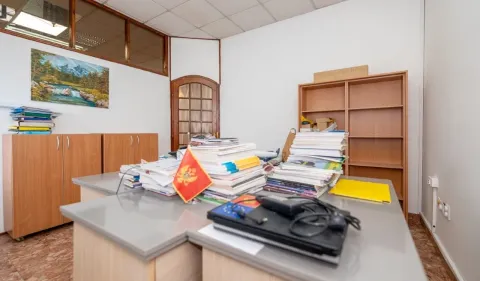 Sale, office space, 106m², Stari Aerodrom, Podgorica - image 3