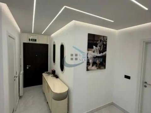Prodaja, trosoban stan, 70m², Đeram Pijaca, Beograd - image 9
