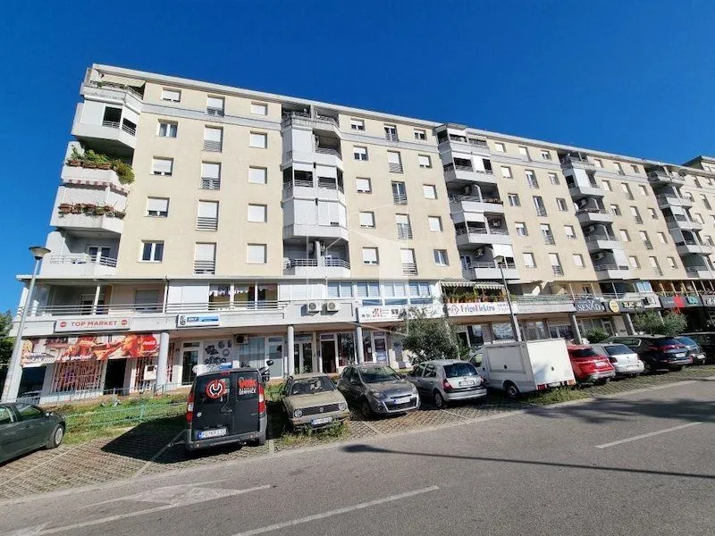 Rent, apartment, 87m², Stari Aerodrom, Podgorica
