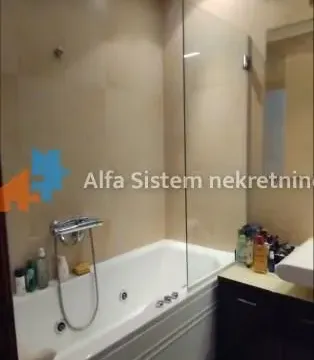 Izdavanje, trosoban stan, 95m², Savski Venac, Beograd - image 29