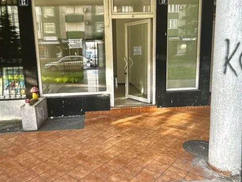 Izdavanje, poslovni prostor, 80m², Stari Aerodrom, Podgorica - image 2