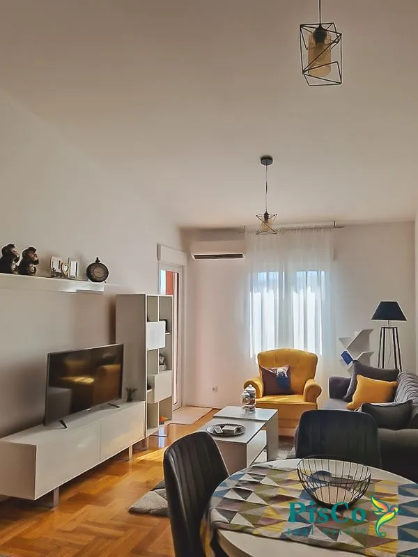 Izdavanje, jednosoban stan, 45m², Zabjelo, Podgorica