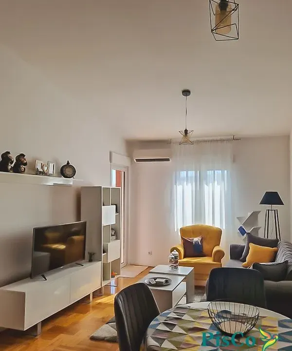 Izdavanje, jednosoban stan, 45m², Zabjelo, Podgorica