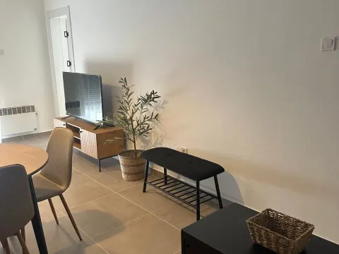 Rent, two bedroom apartment, 63m², 1 maj, Podgorica - image 22