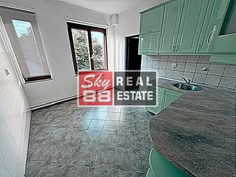 Rent, apartment, 210m², Savski Venac, Beograd - image 5