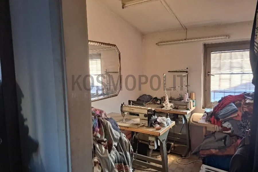 Rent, office space, 64m², Voždovac Sve Podlokacije, Beograd