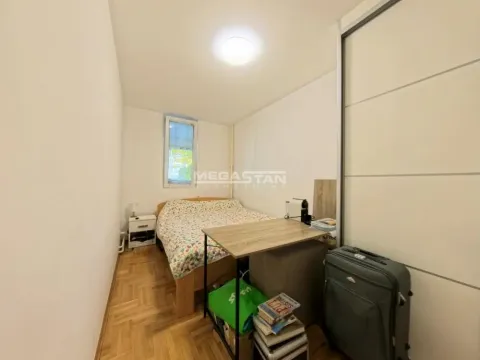 Prodaja, četvorosoban stan, 96m², Cerak, Beograd - image 15