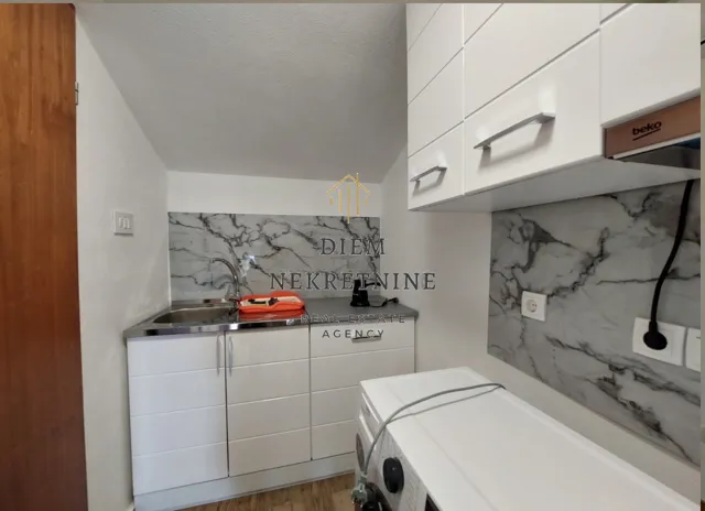 Rent, studio apartment, 35m², Kavač, Kotor
