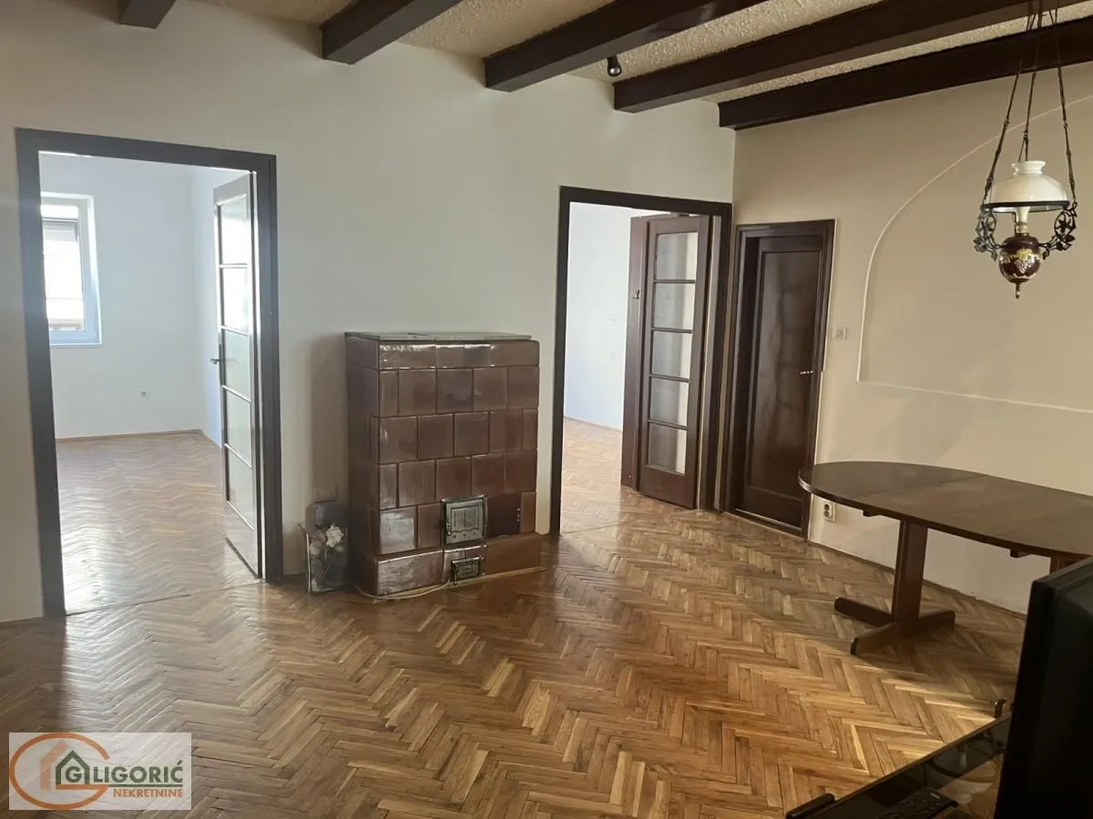 Prodaja, četvorosoban stan, 100m², Savski Venac, Beograd